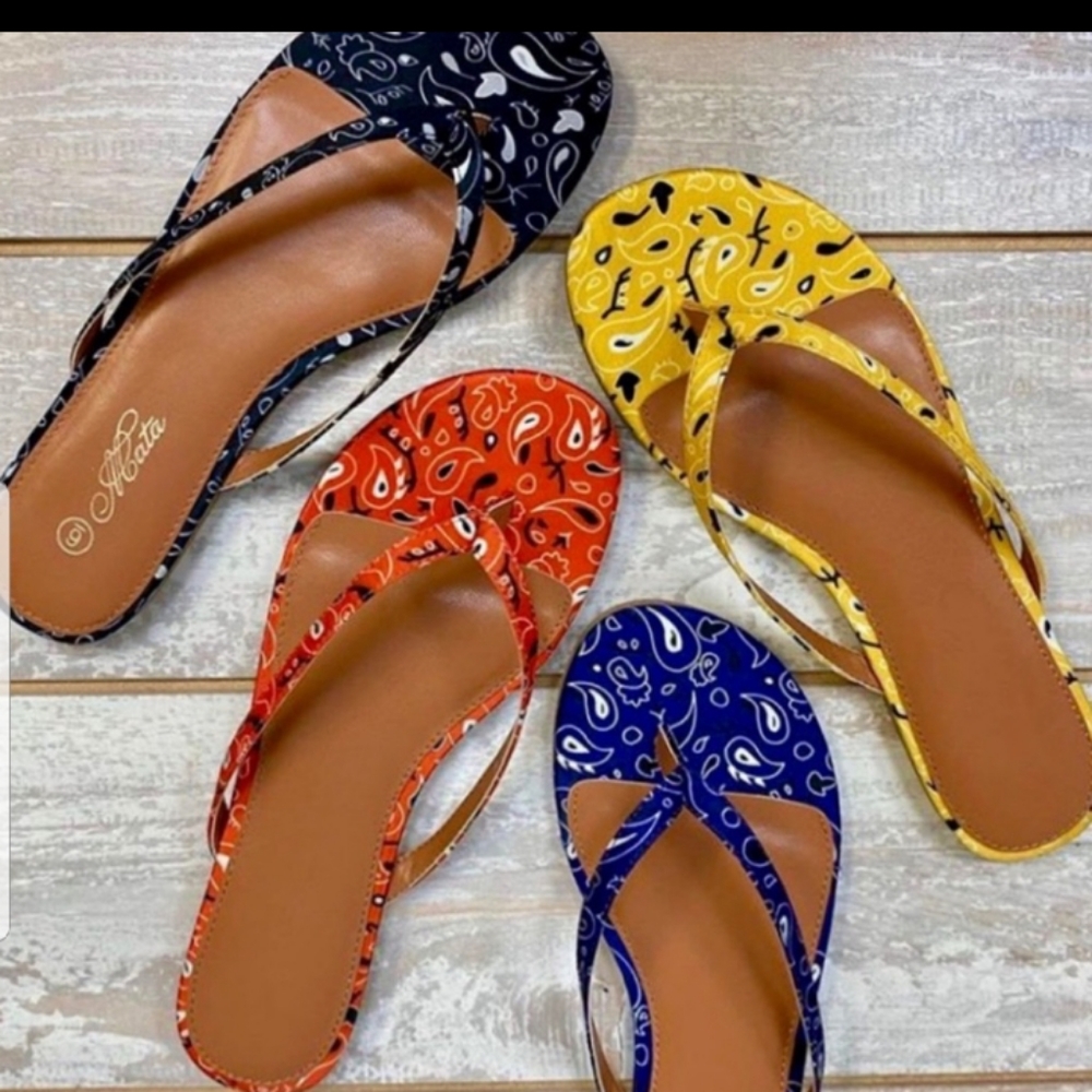 Women's Slides